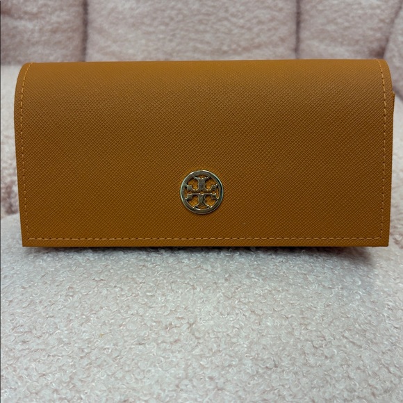 Tory Burch Accessories - Tory‎ Burch brown glasses case with Logo